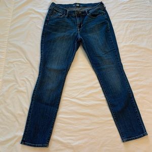 Bundle 3/$33 Old Navy Skinny Jeans Medium Wash